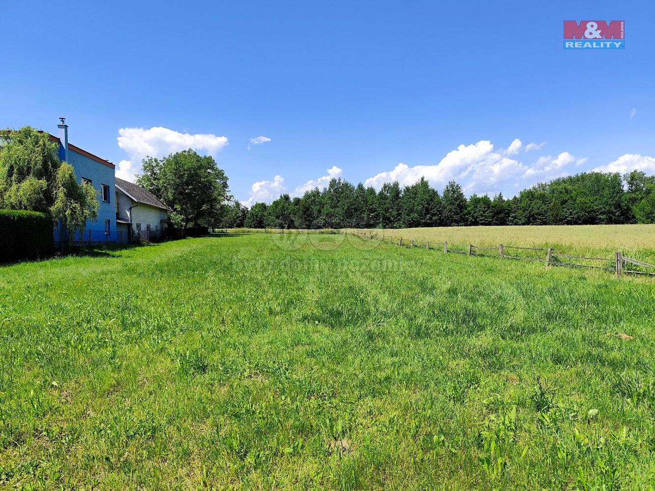 Prodej stavebního pozemku 1 052 m² – fotografie 4