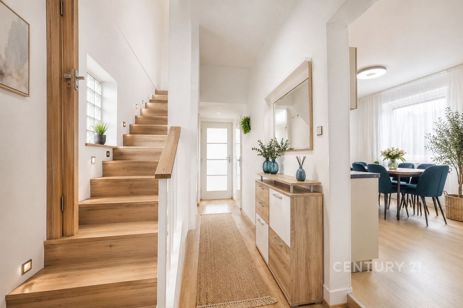 Prodej nájemního domu, činžáku 229 m² – fotografie 3