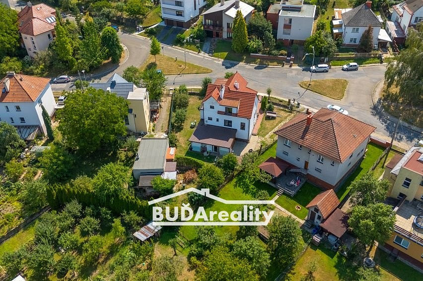 Prodej domu 249 m² s pozemkem 663 m² – fotografie 2
