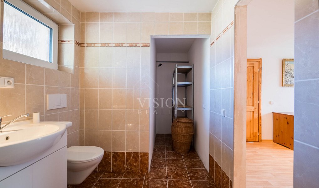 Prodej domu 238 m² s pozemkem 811 m², Třešovice – náhled fotky 9