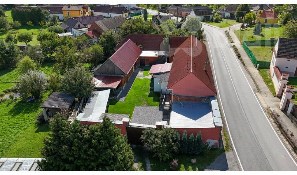 Prodej domu 240 m² s pozemkem 2 125 m², Bečice – náhled fotky 4