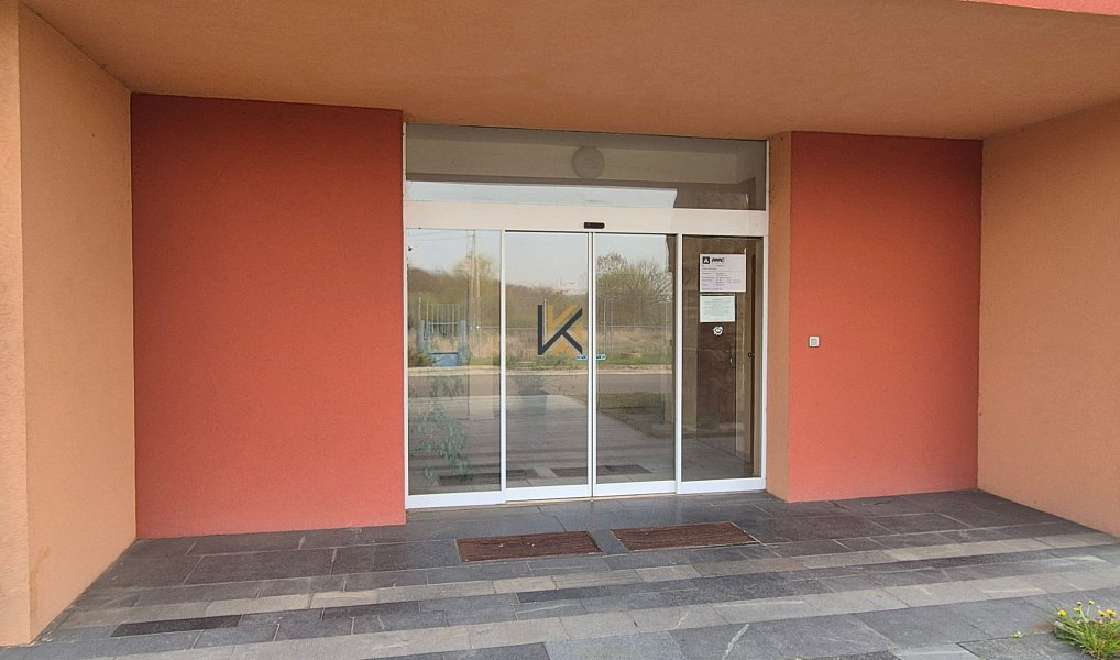 Pronájem kanceláře 407 m², Praha – náhled fotky 8