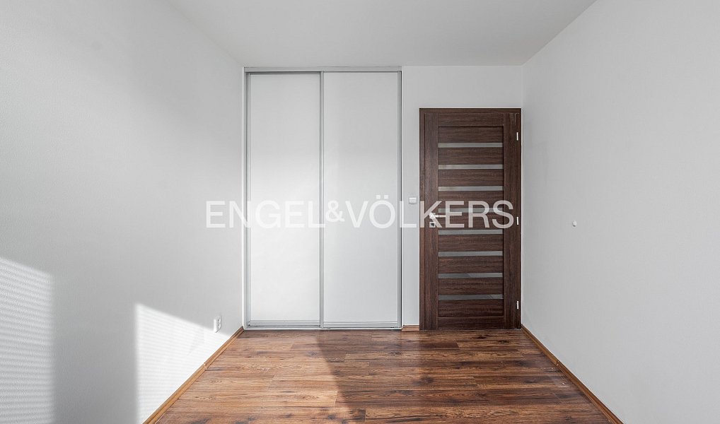 Pronájem bytu 3+kk 74 m², Praha – náhled fotky 8