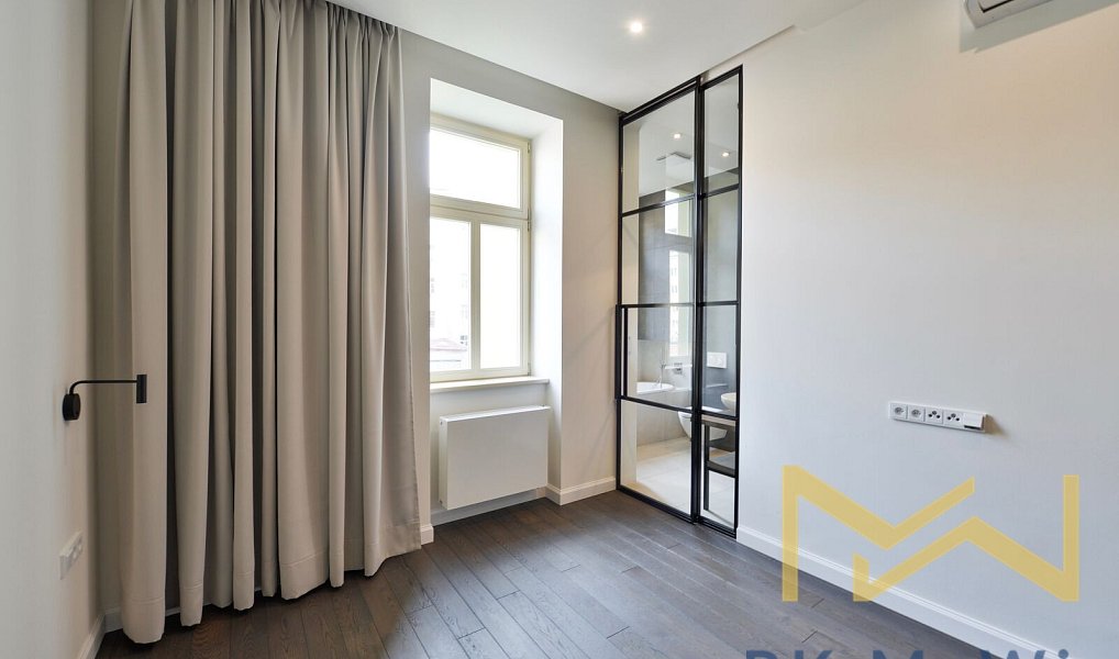 Pronájem bytu 4+kk 137 m², Praha – náhled fotky 2