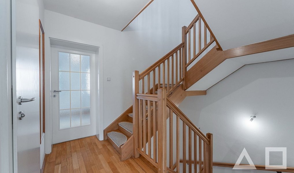 Prodej domu 240 m² s pozemkem 270 m², Praha – náhled fotky 38