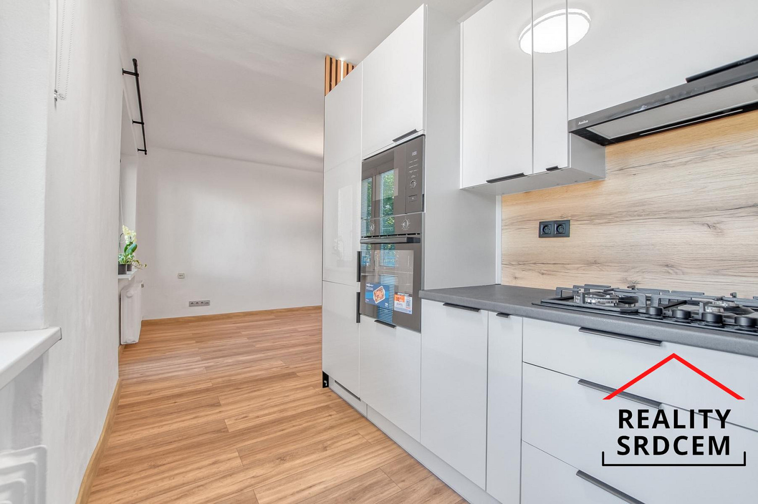 Pronájem bytu 2+1 49 m² – fotografie 2