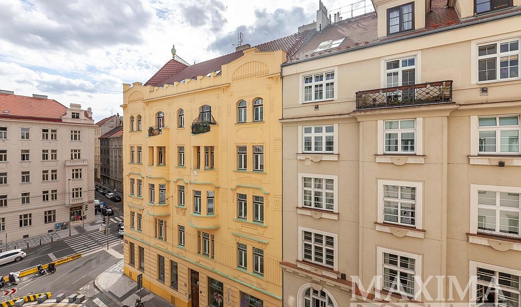 Prodej bytu 2+1 89 m², Praha – náhled fotky 22