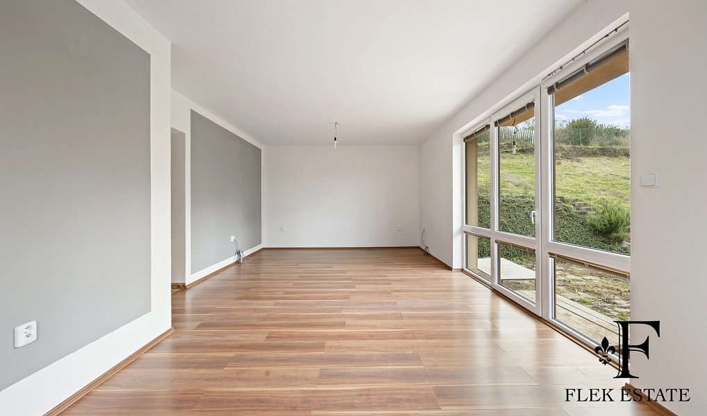 Prodej domu 180 m² s pozemkem 1 666 m², Tisová – náhled fotky 8