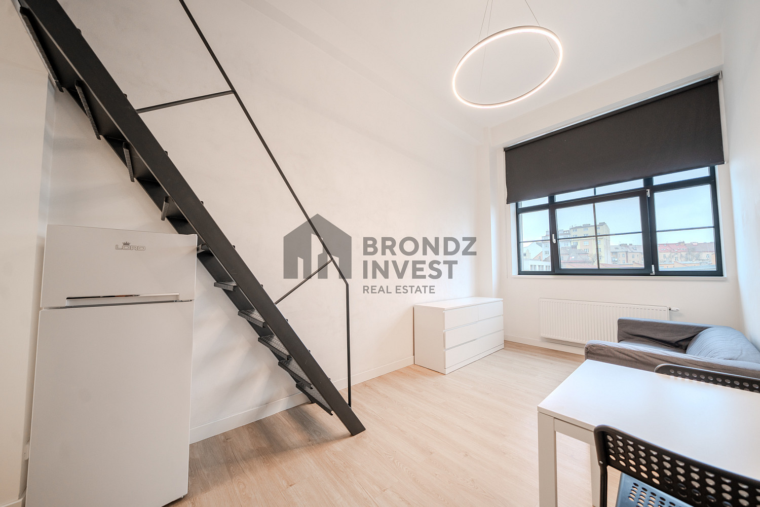 Pronájem bytu 1+kk 32 m² – fotografie 3