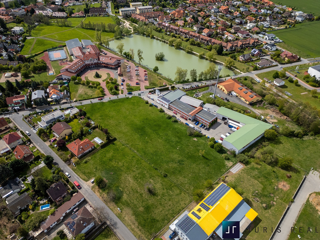 Prodej stavebního pozemku 702 m² — photo 4