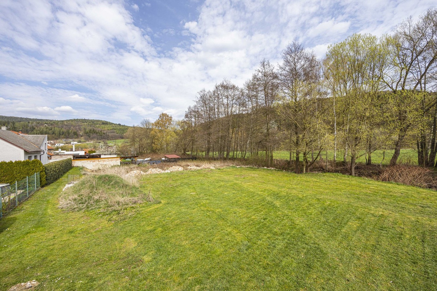 Prodej stavebního pozemku 2 314 m² – pohled 5