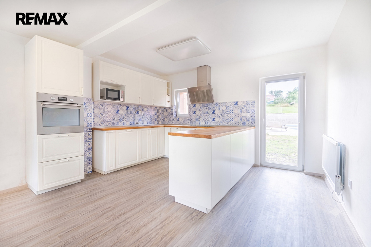 Prodej domu 217 m² s pozemkem 702 m² — photo 2