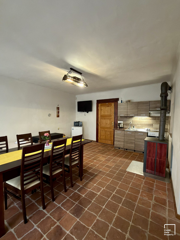 Prodej domu 180 m² s pozemkem 106 m²