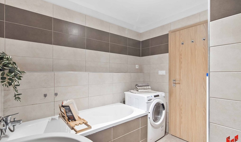 Prodej bytu 2+kk 48 m², Hostivice – náhled fotky 13