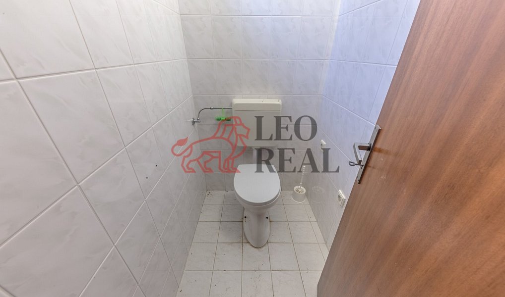 Prodej domu 250 m² s pozemkem 496 m², Rovensko pod Troskami – náhled fotky 9