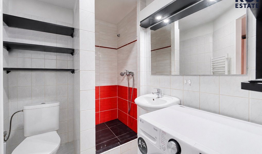 Prodej domu 194 m² s pozemkem 1 083 m², Omice – náhled fotky 38