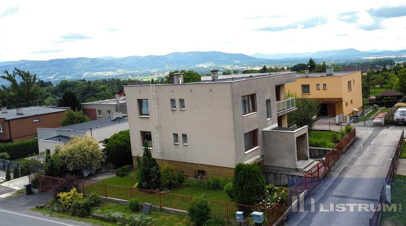 Prodej domu 320 m² s pozemkem 729 m² – fotografie 2