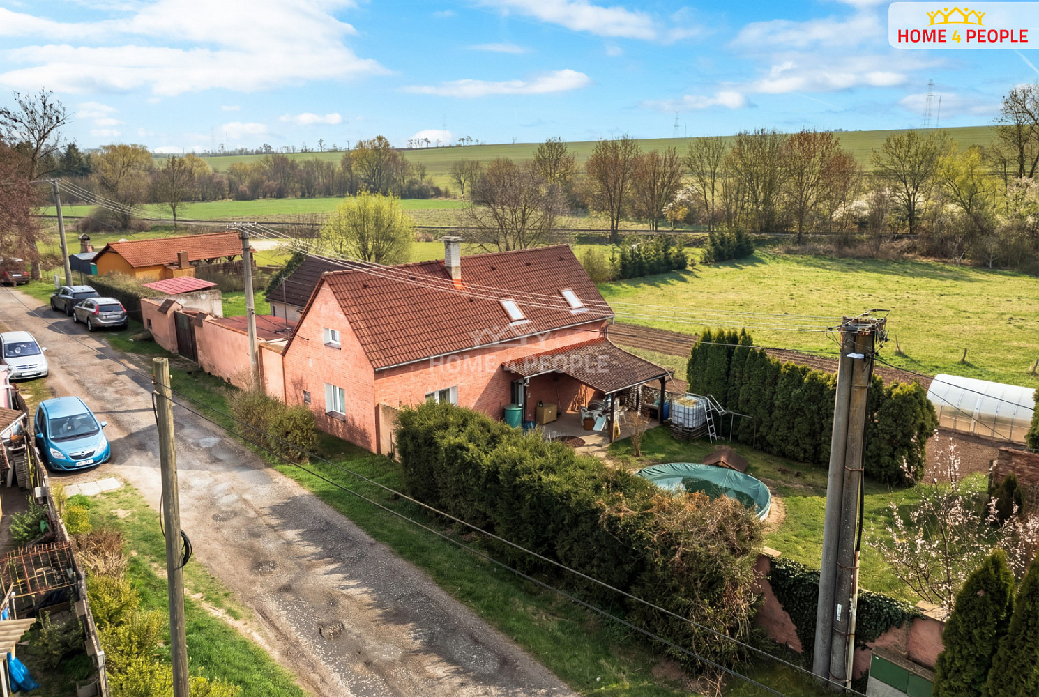 Prodej domu 133 m² s pozemkem 1 126 m² – fotografie 2