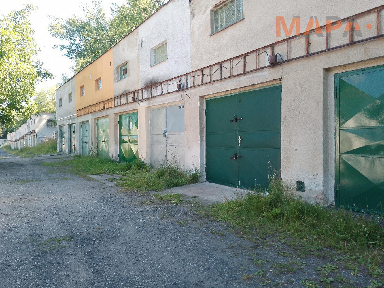 Prodej garáže 19 m2 v chomutově, ul. bezručova