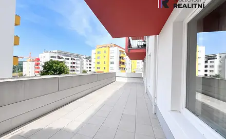 Pronájem bytu 3+kk 93 m²