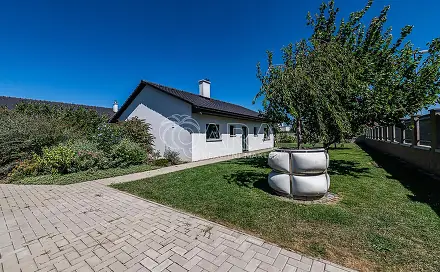 Prodej domu 111 m² s pozemkem 707 m², Vojkovice, okres Mělník