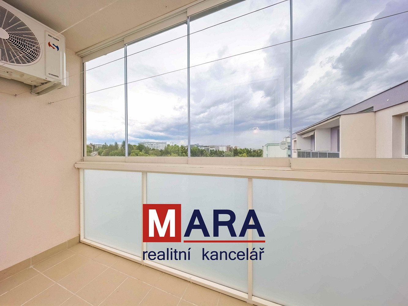 Prodej bytu 3+1 64 m² — photo 3