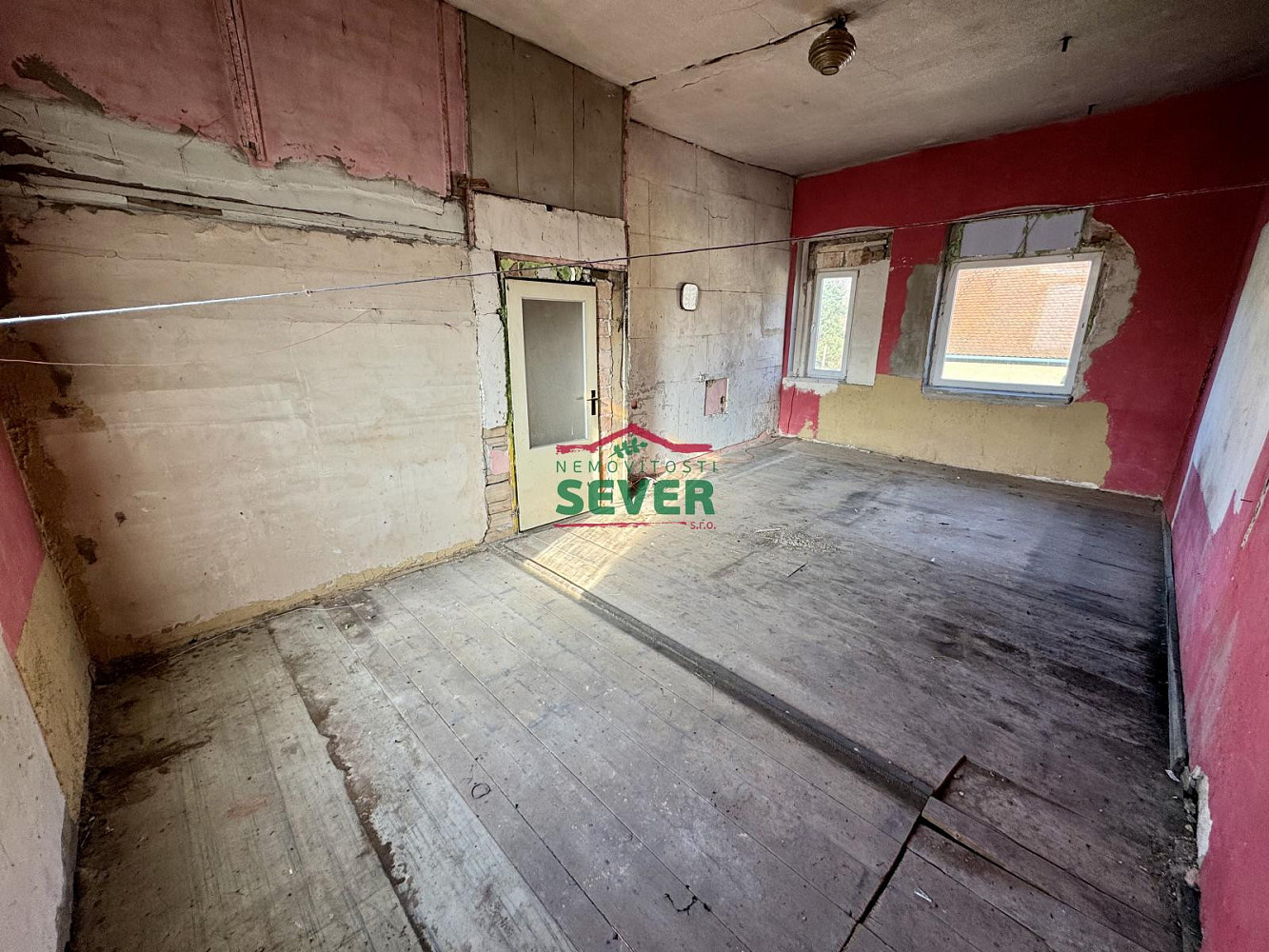 Prodej domu 300 m² s pozemkem 340 m² – fotografie 2