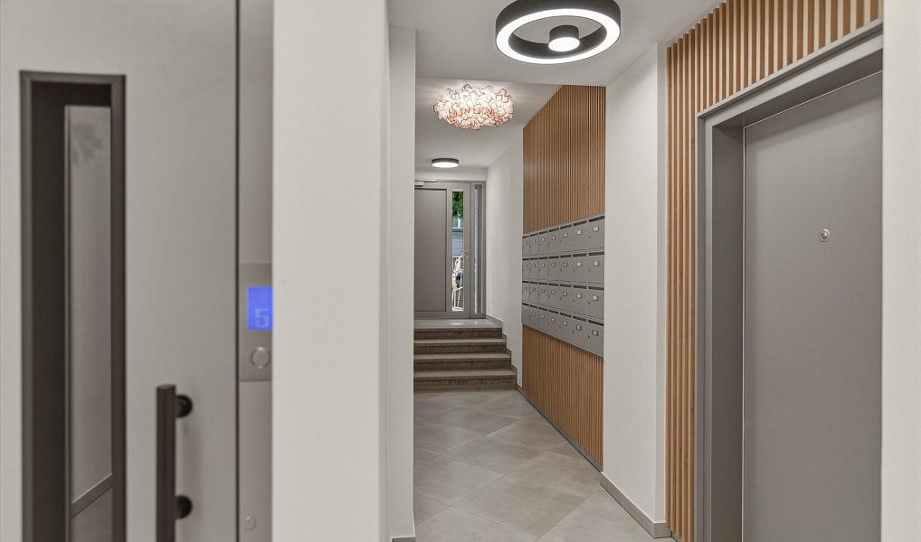 Prodej bytu 2+kk 56 m², Praha – náhled fotky 20