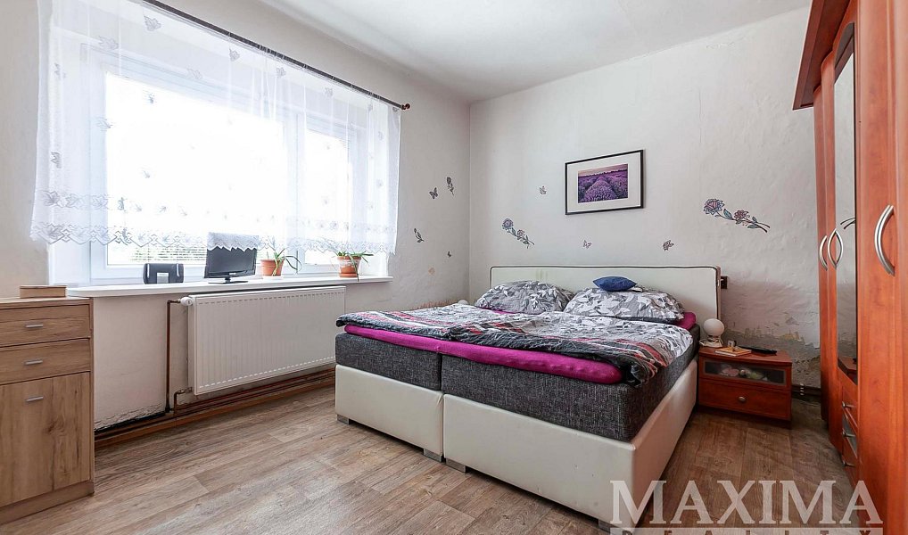 Prodej domu 320 m² s pozemkem 1 557 m², Nová Ves – náhled fotky 15