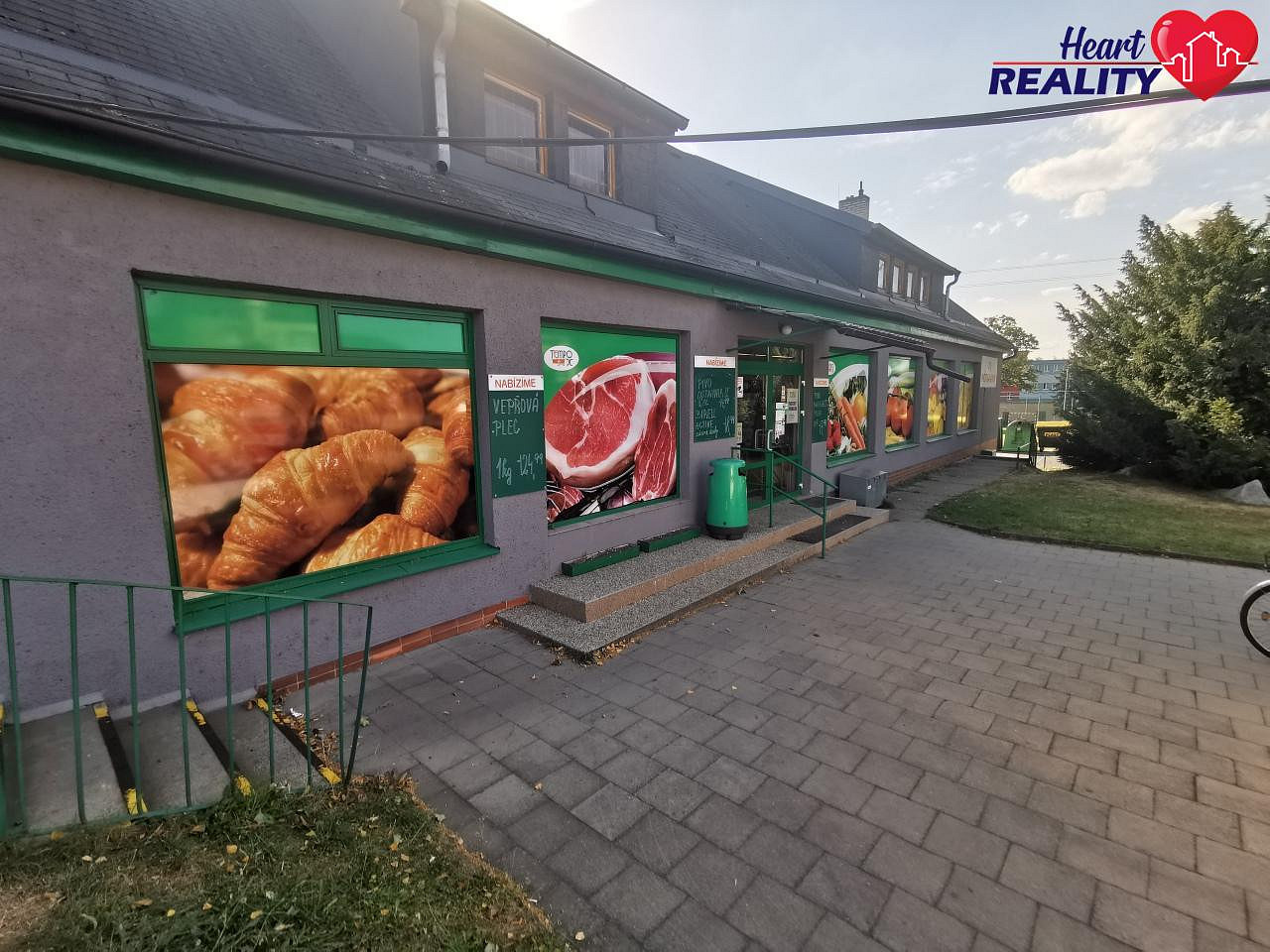 Pronájem obchodních prostor 525 m²