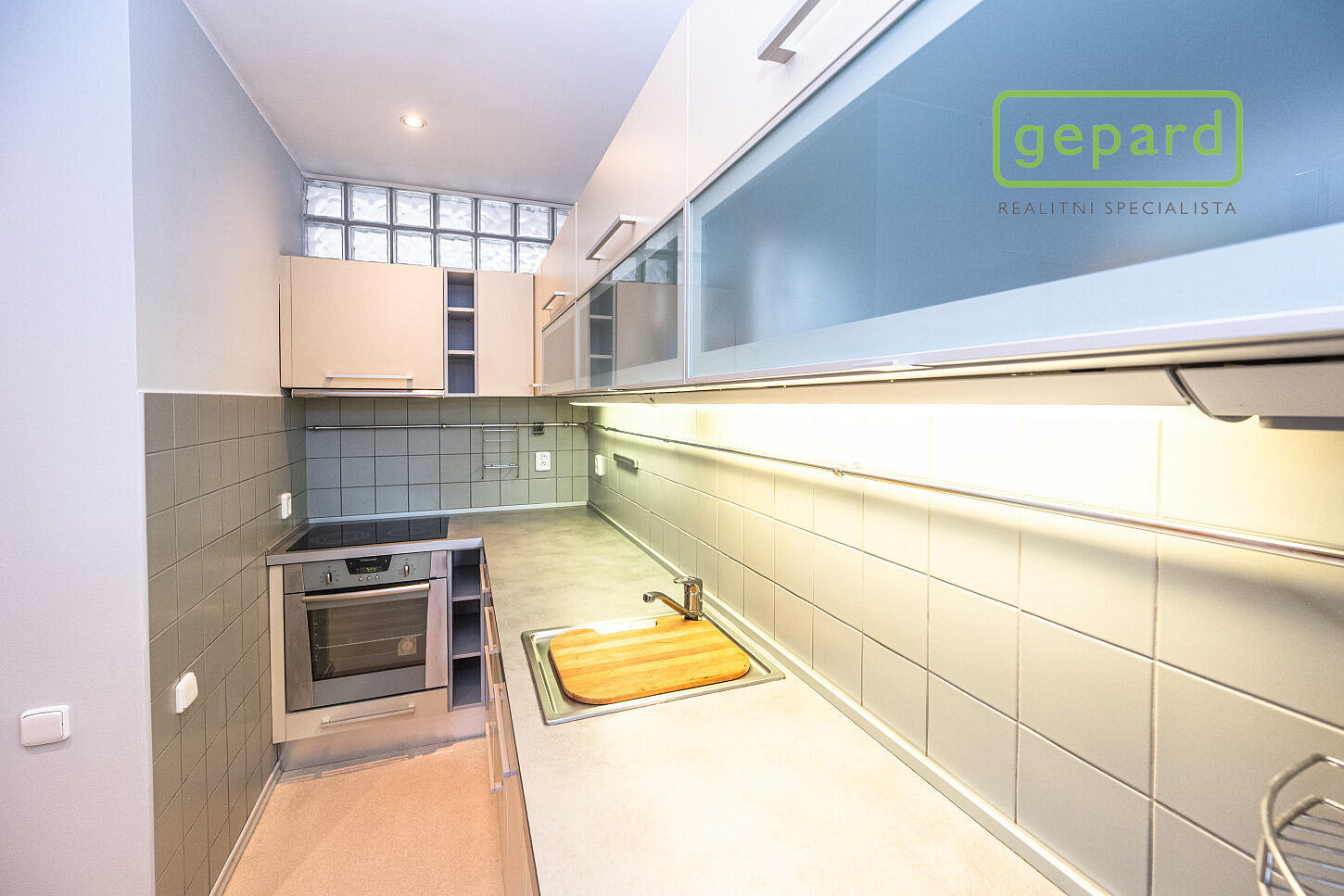 Pronájem bytu 2+kk 75 m² – fotografie 3