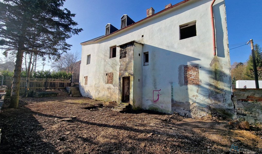 Prodej domu 500 m² s pozemkem 610 m², Lom – náhled fotky 9