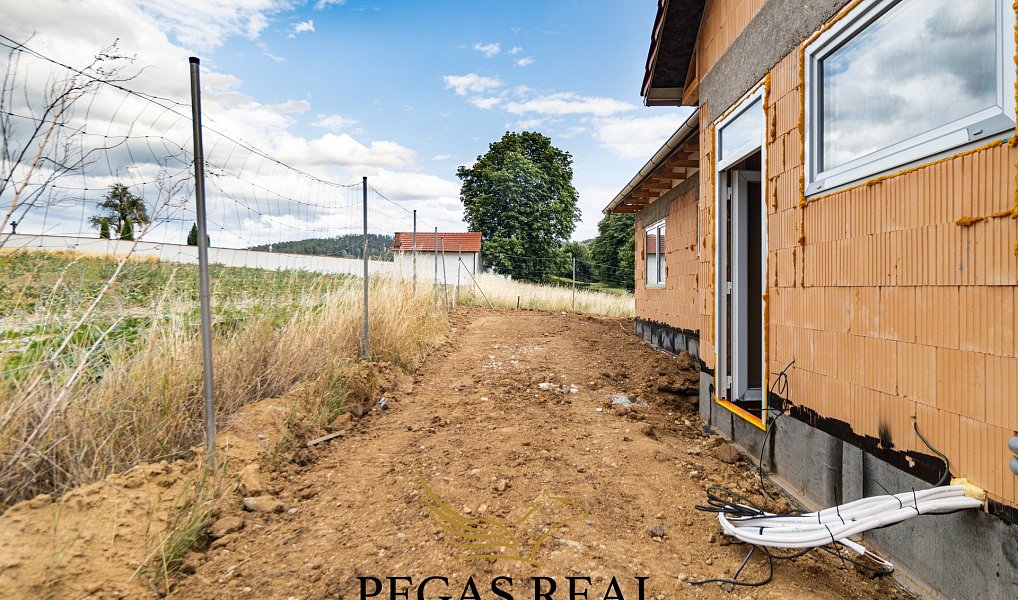Prodej domu 146 m² s pozemkem 519 m², Malhostovice – náhled fotky 8