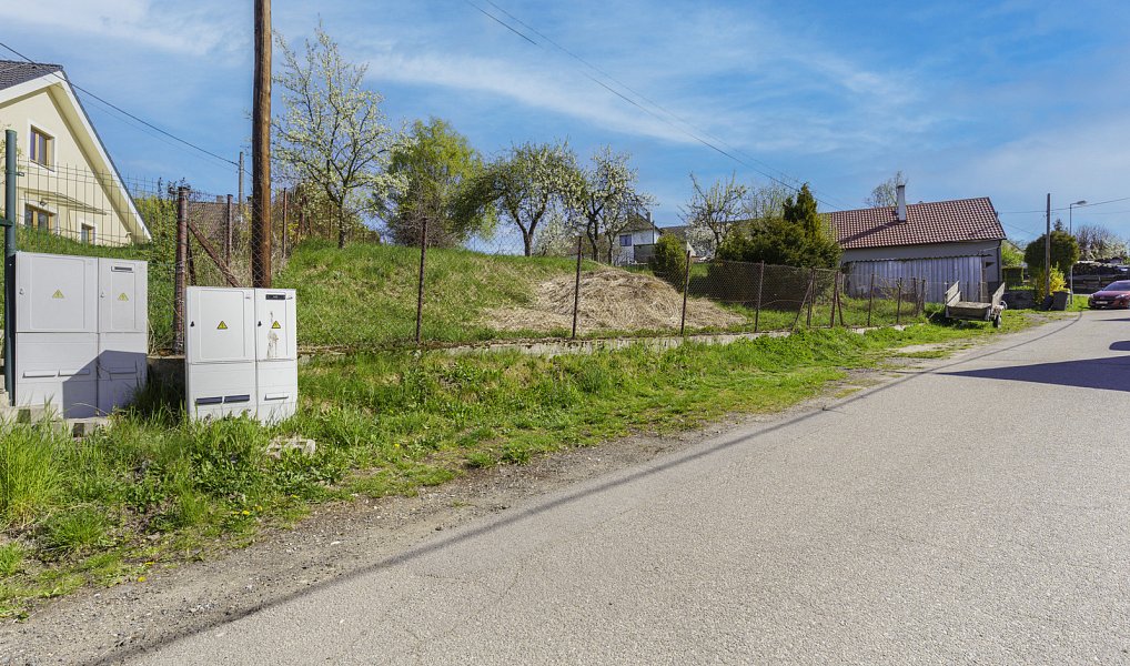 Prodej stavebního pozemku 631 m², Divišov – náhled fotky 9