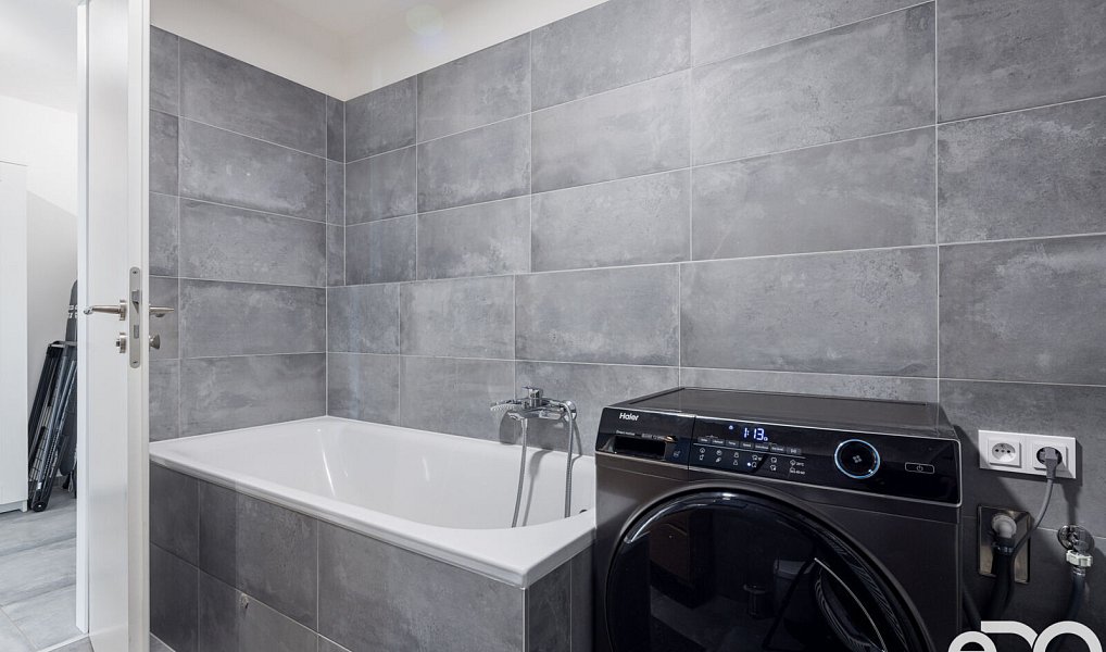 Prodej bytu 3+kk 92 m², Praha – náhled fotky 9