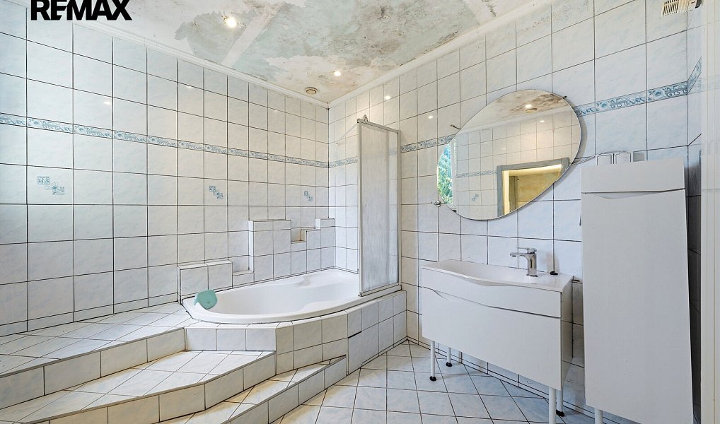 Prodej domu 100 m² s pozemkem 272 m², Chomutov – náhled fotky 10