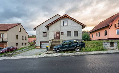 Prodej domu 320 m² s pozemkem 1 062 m², Jabloňany, okres Blansko