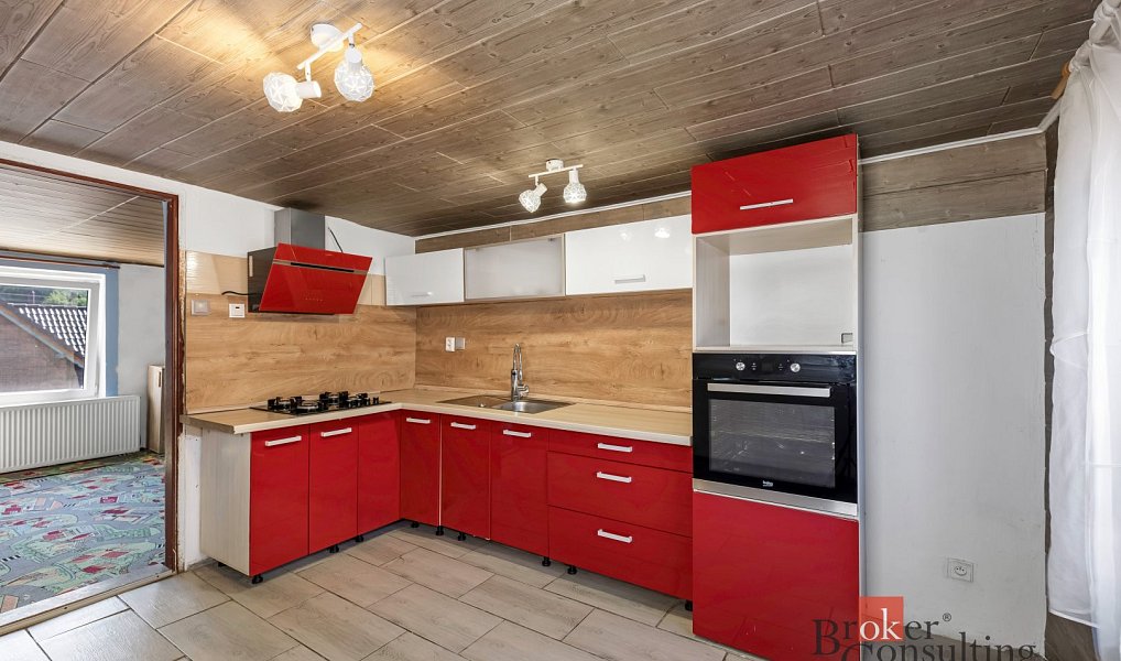 Prodej domu 140 m² s pozemkem 891 m², Černousy – náhled fotky 9