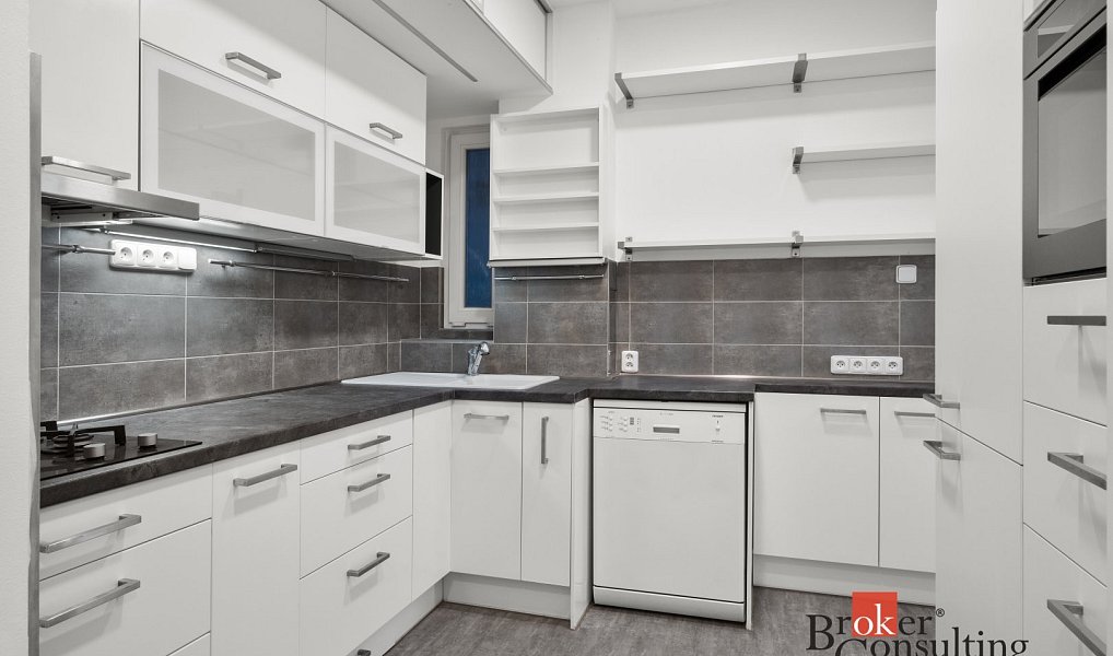 Prodej bytu 2+1 51 m², Praha – náhled fotky 2