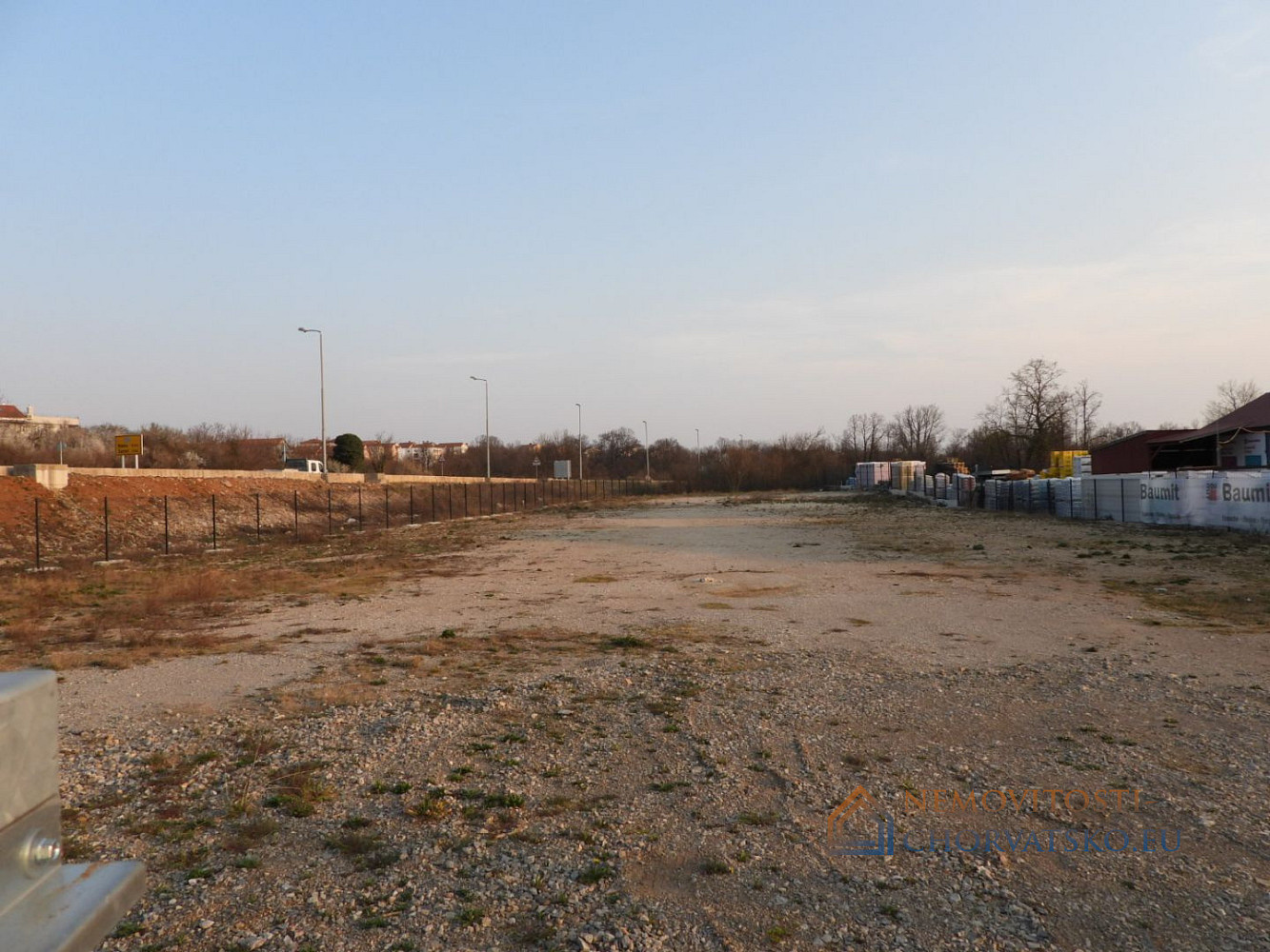 Prodej stavebního pozemku 1 200 m² - Widok 2