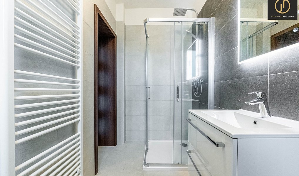 Prodej domu 209 m² s pozemkem 630 m², Kladno – náhled fotky 10