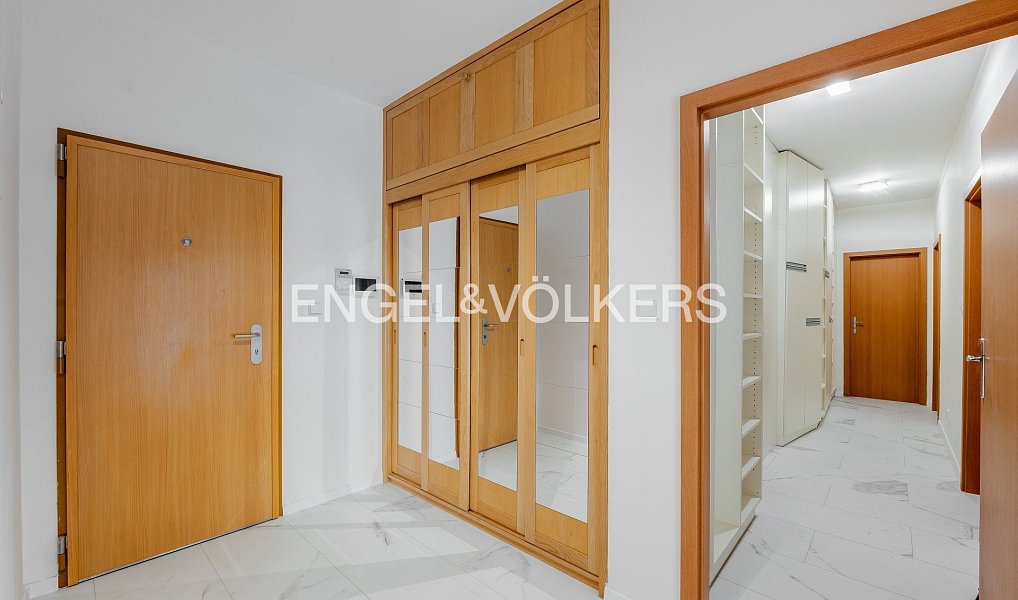 Prodej bytu 3+kk 101 m², Praha – náhled fotky 9