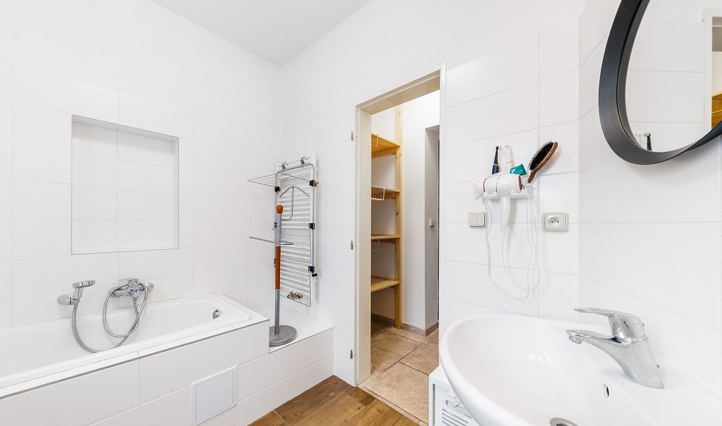 Prodej domu 176 m² s pozemkem 625 m², Neratovice – náhled fotky 4