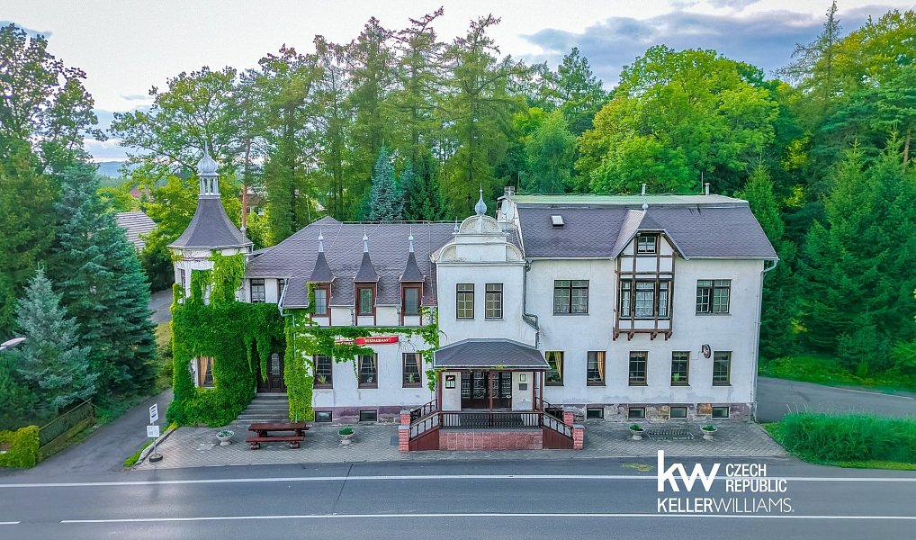 Prodej ubytovacího objektu 1 601 m², Rumburk – náhled fotky 7