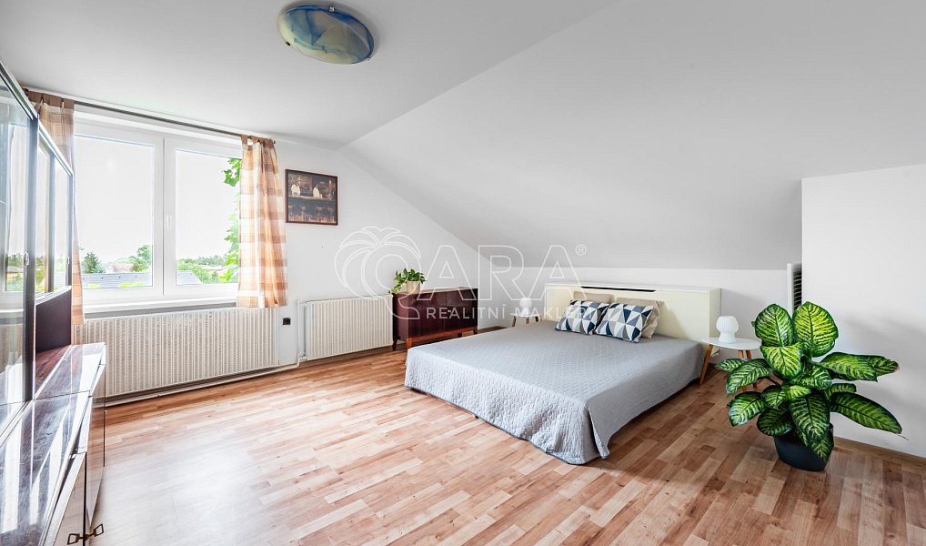 Prodej domu 250 m² s pozemkem 468 m², Tlustice – náhled fotky 4
