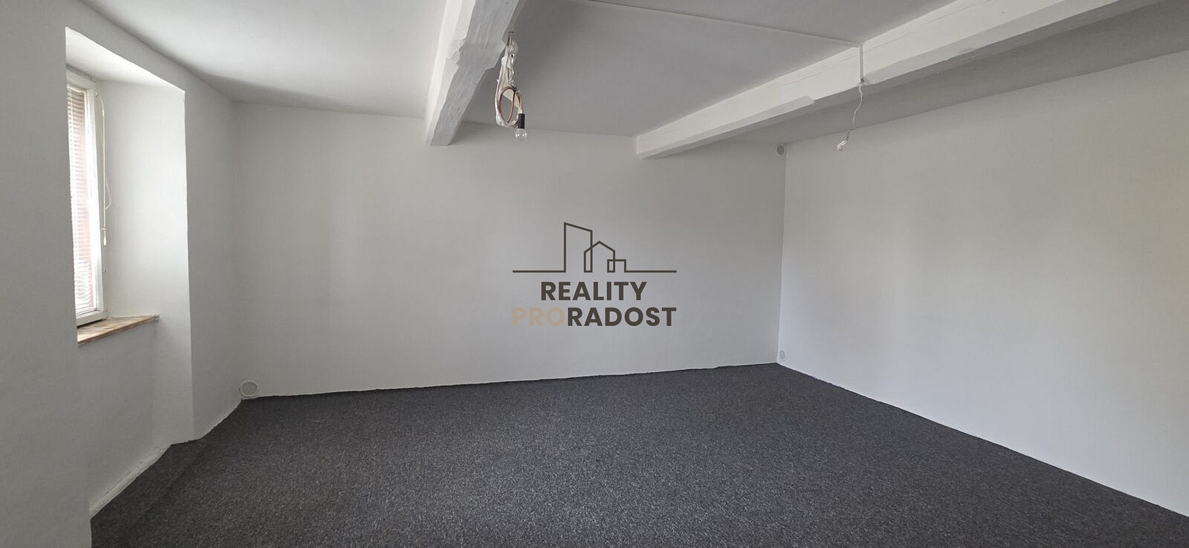 Prodej domu 130 m² s pozemkem 1 451 m² – fotografie 2