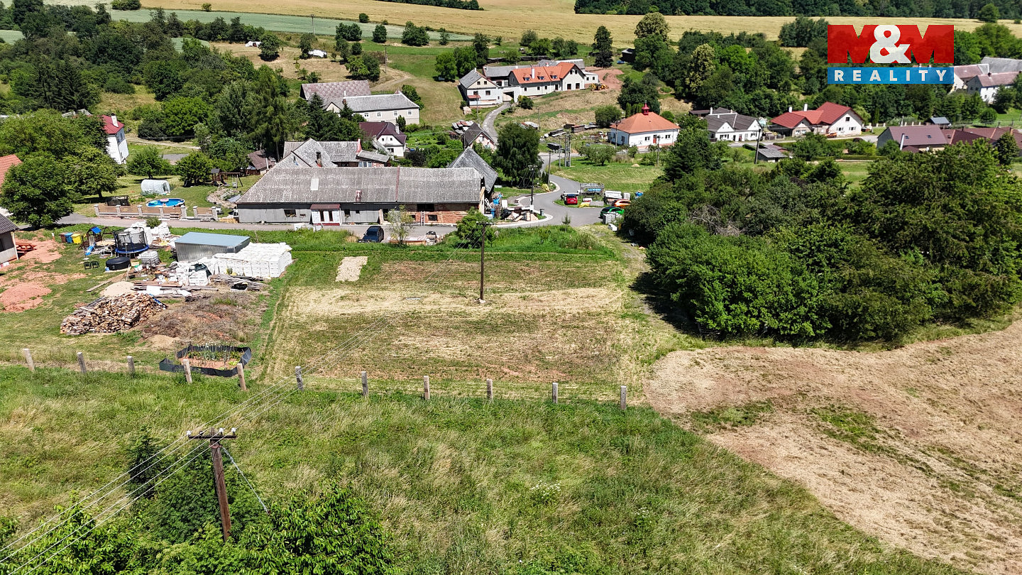 Prodej stavebního pozemku 1 471 m² — photo 2