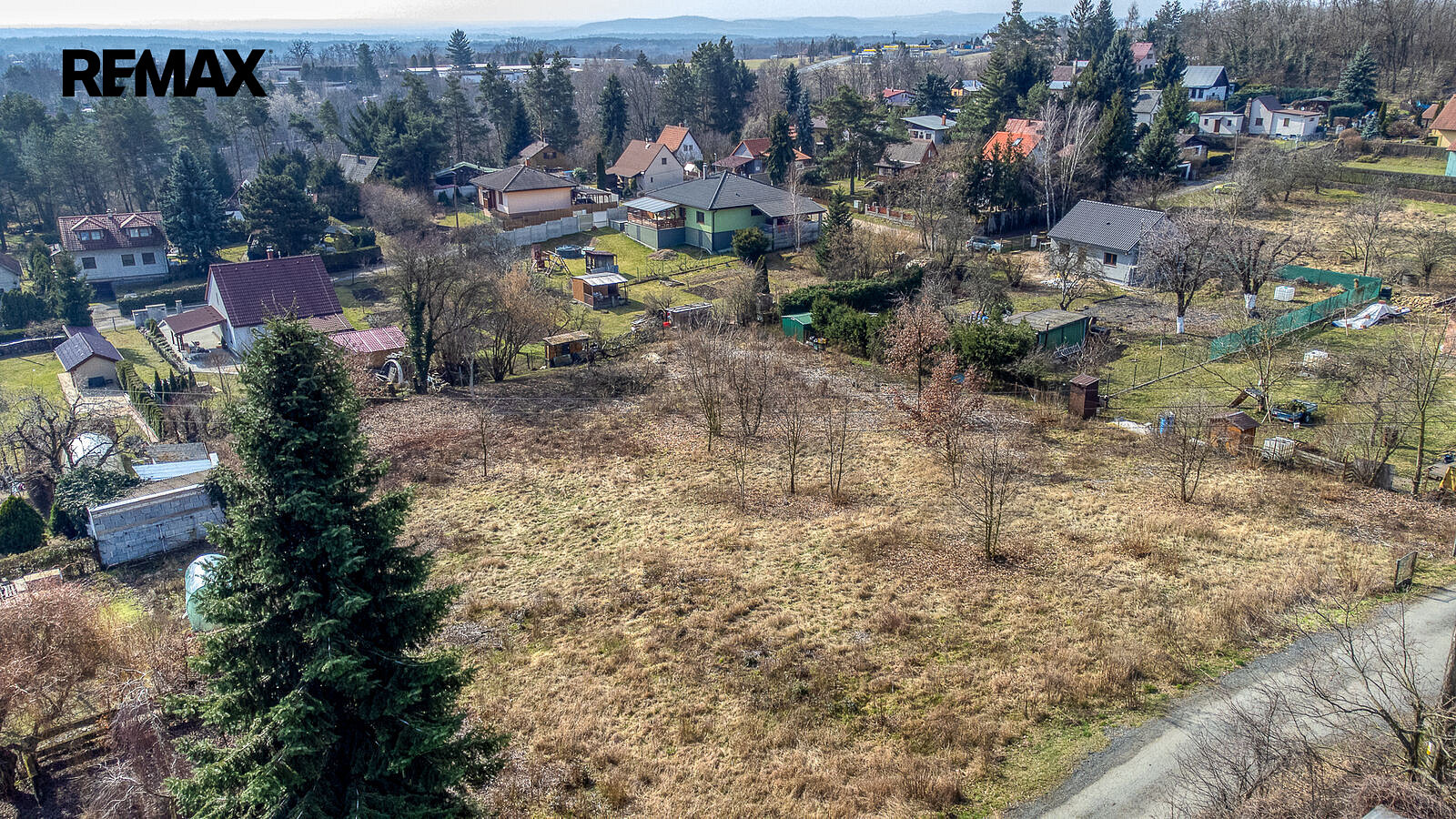 Prodej stavebního pozemku 2 747 m²