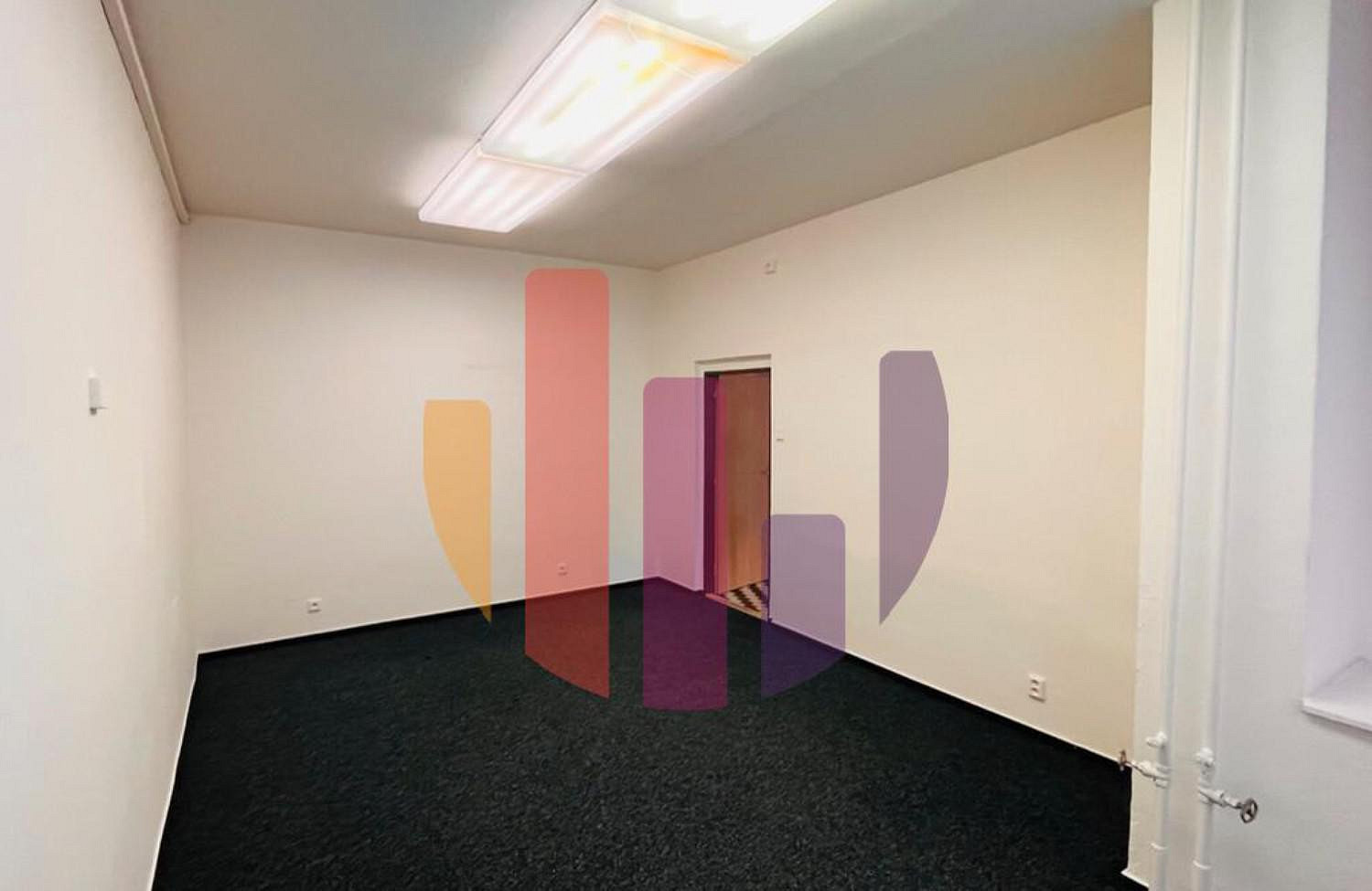 Pronájem obchodních prostor 83 m² — photo 4