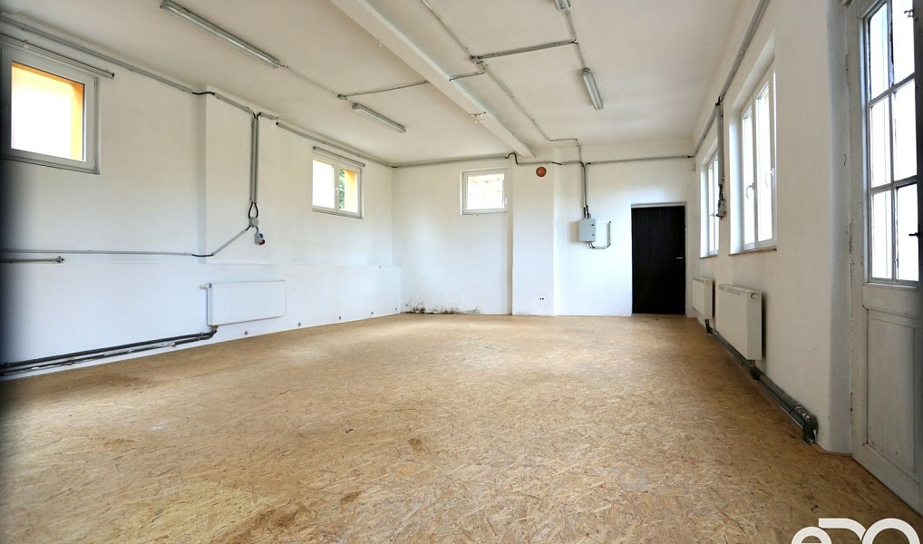 Pronájem kanceláře 300 m², Vyžlovka – náhled fotky 2
